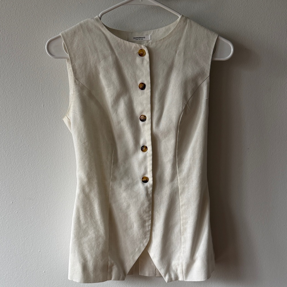 Peppermayo cream buttoned sleeveless vest
